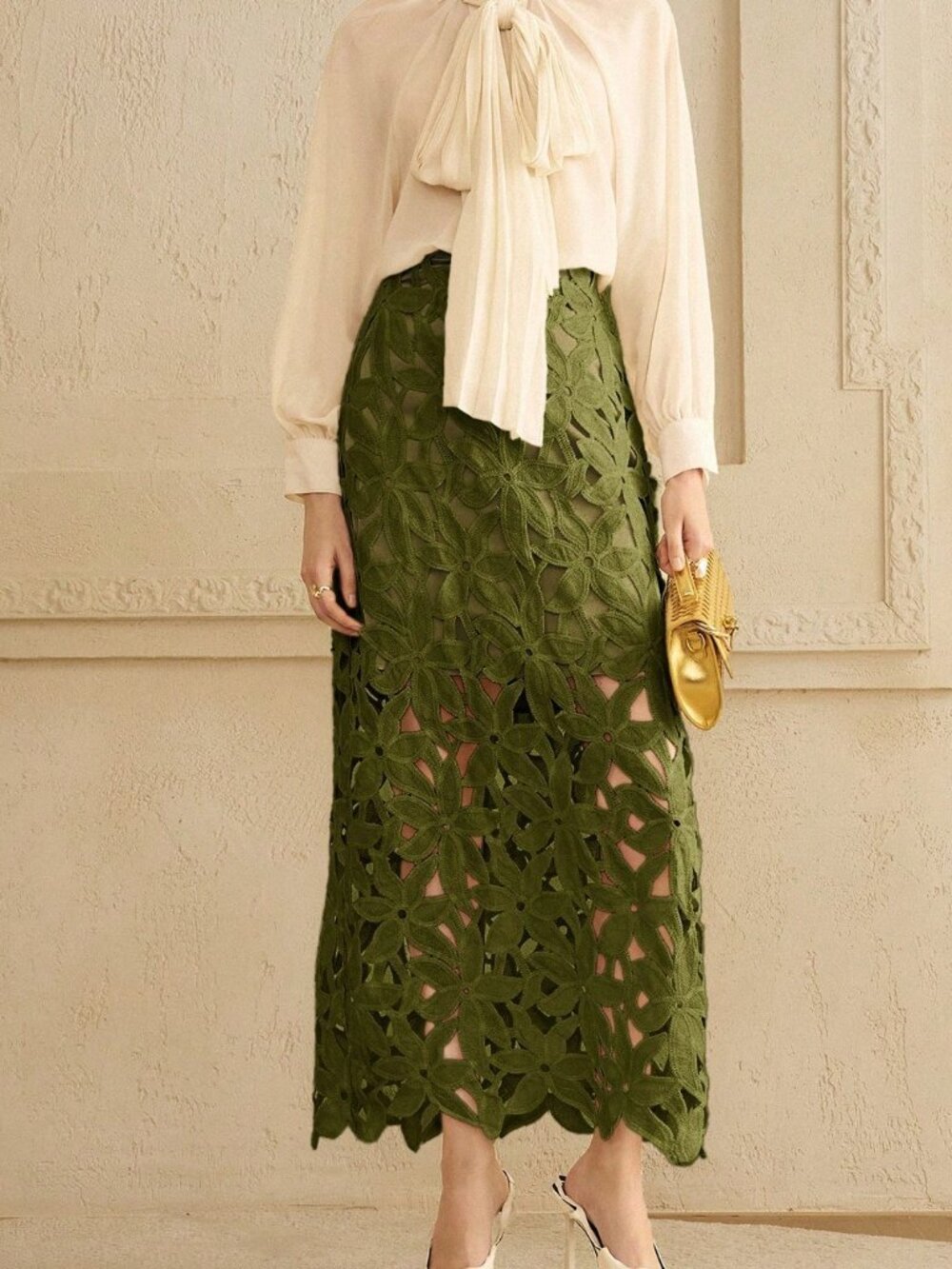 Army Green Elegant Women's Floral Cutout A-Line Skirt - Picture 3 of 9
